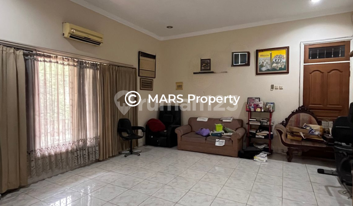 MODERN CLASSIC HOUSE PRIME LOCATION SENOPATI SCBD AREA 2