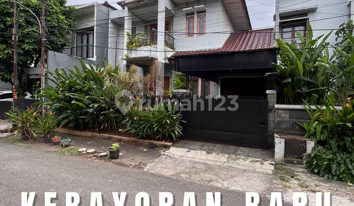 MODERN MINIMALIST HOUSE AKSES JALAN LEBAR KEBAYORAN BARU