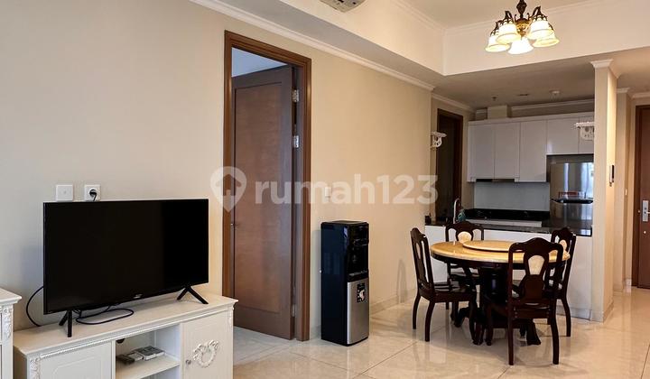 Warm White 2 Bedroom Plus Apartemen Taman Anggrek Residence 1
