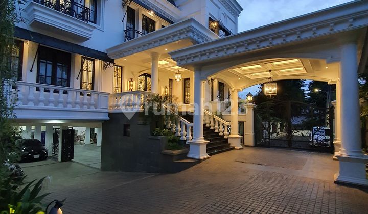 Modern American Classic House Super Mewah Kemang, Lokasi Strategis Modern American Classic House Super Mewah Kemang, Lokasi Strategis