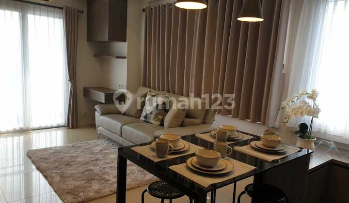 Warm White 2 Bedroom Apartemen Metro Park Residence Warm White 2 Bedroom Apartemen Metro Park Residence
