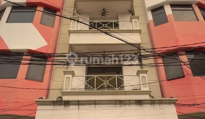 FOR SALE HOTEL MANGGA BESAR 2 STAR HOTEL FULL OCCUPIED STRATEGIC LOCATION NEAR LOKASARI MALL