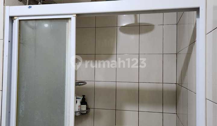 Best View 2 Bedroom Apartemen Royal Mediterania Garden 2