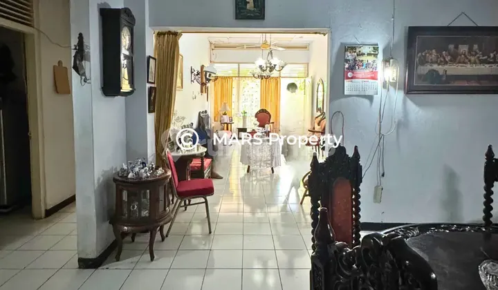 MODERN CLASSIC HOUSE 1,5 LANTAI GELONG TOMANG, BEBAS BANJIR 2