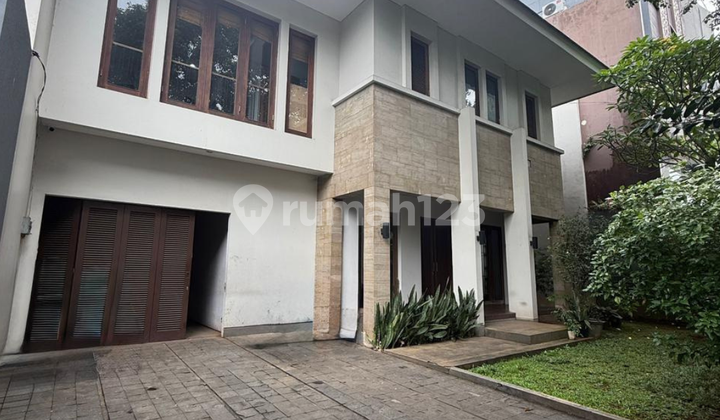 Murah Rumah Modern Kebayoran Baru Hitung Tanah Jalan Lebar Dekat Senayan, Sudirman