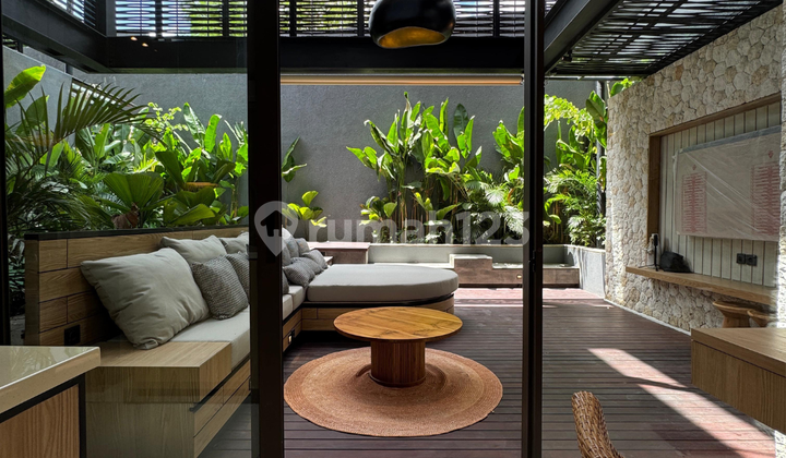 TAMAN ANGGREK RESIDENCES 2 BEDROOM SEMI FURNISHED