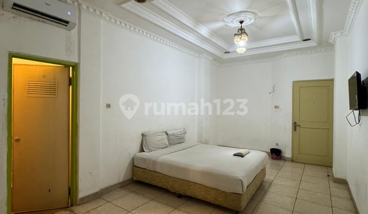 FOR SALE HOTEL MANGGA BESAR 2 STAR HOTEL FULL OCCUPIED STRATEGIC LOCATION NEAR LOKASARI MALL