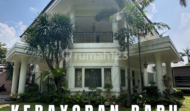 MODERN CLASSIC HOUSE WIJAYA KEBAYORAN BARU HOOK, TAMAN LUAS, TENANG