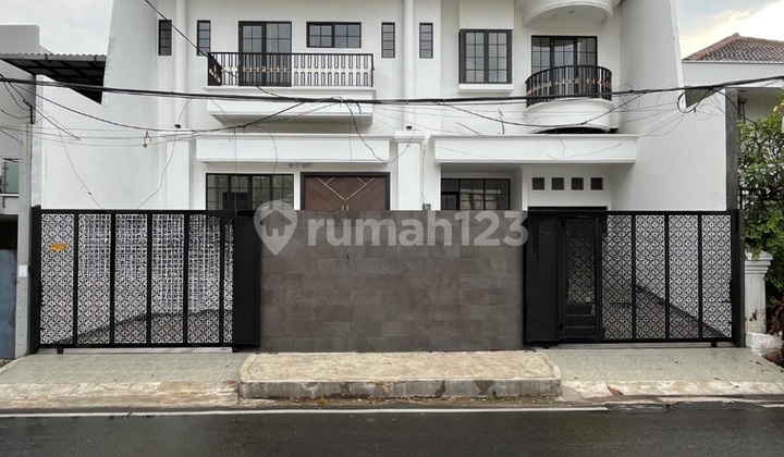BRAND NEW MODERN CLASSIC HOUSE NEAR ORCHID GARDEN, CENTRAL PARK MALL 2