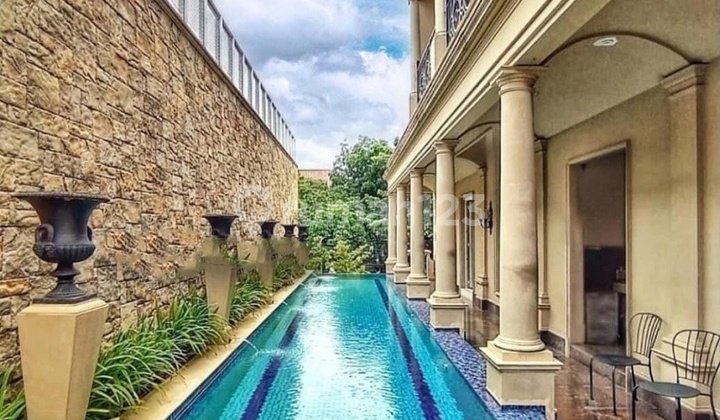 EUROPEAN CLASSIC HOUSE SELONG KEBAYORAN BARU READY TO OCCUPY QUIET, SHADY LOCATION 2