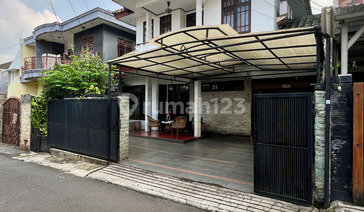 RUMAH CANTIK SENOPATI AREA, KEBAYORAN BARU