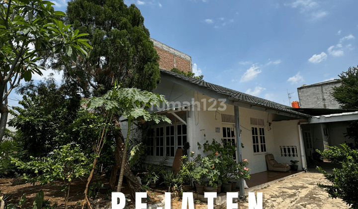 Old House Hitung Tanah Pejaten Jati Padang, Jalan Lebar 1