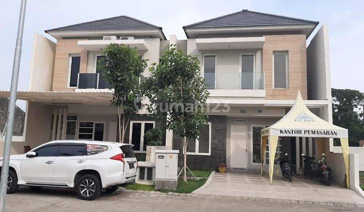 Dijual Rumah 2 Lantai Baru Lokasi Strategis 2