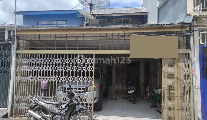 Rumah siap huni beserta perabotan dekat kota  1