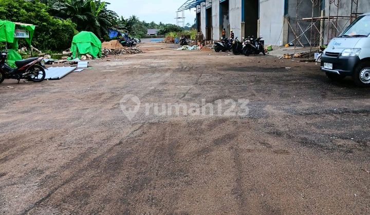 24-Hour Security Ready-to-Live-in Warehouse with Wide Road Access in Ayani 2