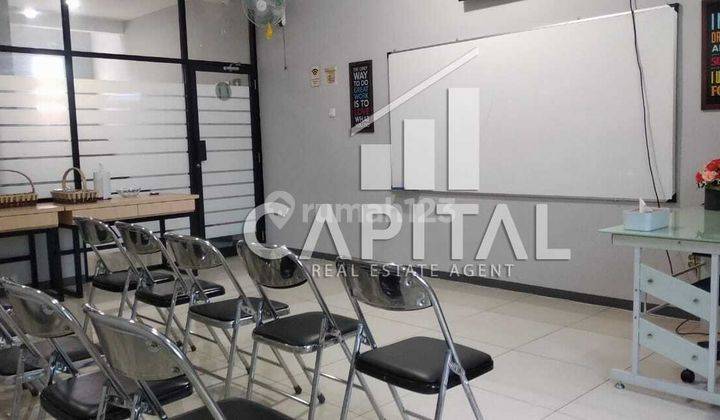 Murah Ruko 3 Lantai Tengah Kota Semi Furnished di Bkr Mainroad 1