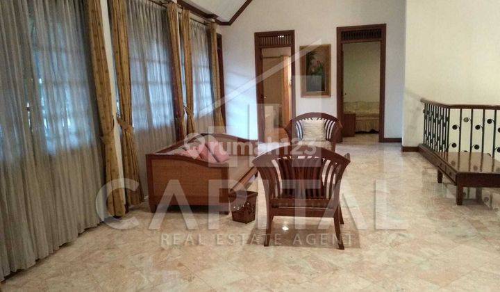  Rumah Lama Tapi Cukup Mewah di Sayap Dago, Fully Furnish 1