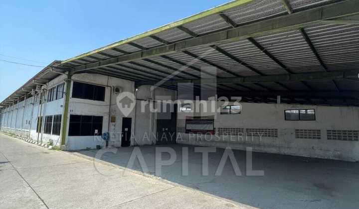 Spacious and Clean Warehouse in Katapang, Bandung