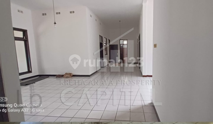 Spacious Ready-to-Occupy Residence in Cimahi Suitable for Employee Mess Office or Other Business Venues Spacious Ready-to-Occupy Residence in Cimahi Suitable for Employee Mess Office or Other Business Venues