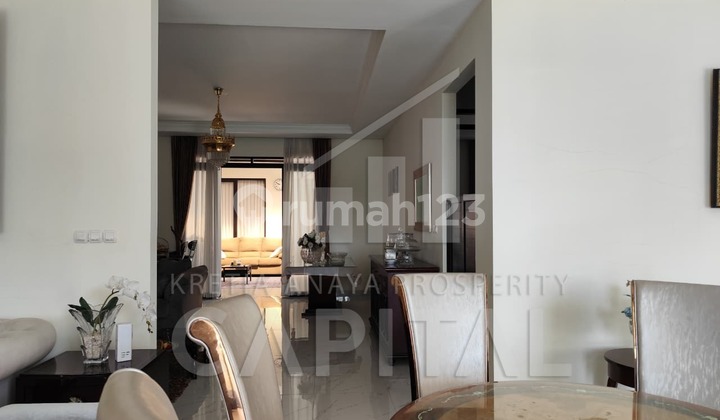 Comfortable and Lush House in Setiabudi Regency 2