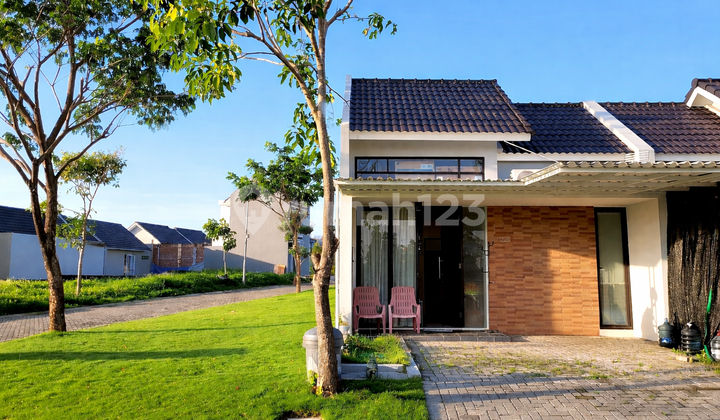 For Rent 2-Storey Furnished House in Citragrand Semarang 1