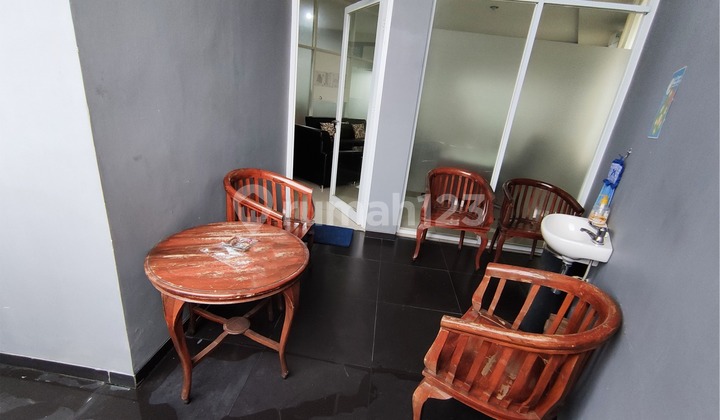 For Sale 3-Storey Shop House Near Artos Mall Magelang 2