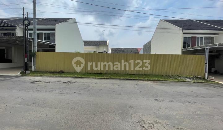 tampak depan dijual tanah di perumahan salatiga