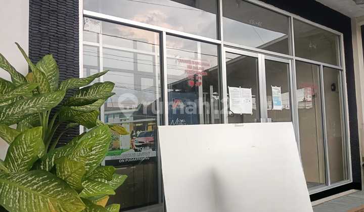 1-story Ruko nice and cheap in Boja Kendal. 2