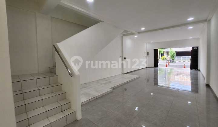 Ruko 3 lantai di MT Haryono tengah kota Semarang 2