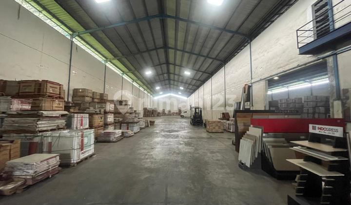 Disewakan Gudang Gatsu Semarang Ada Loading Dock