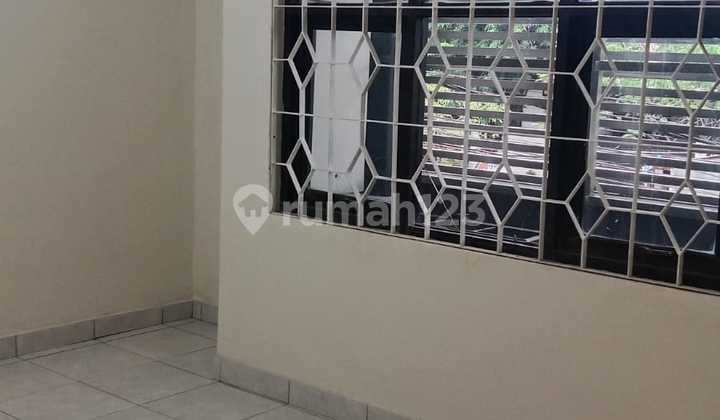 Ruko 2 lantai di pinggir jalan raya Arteri Soetta Semarang 2