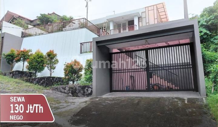 Disewakan Rumah 2 Lantai Bagus di Kawasan Elit Gajahmungkur Semarang 2