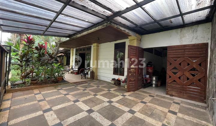 Rumah besar di Gajahmungkur Semarang Atas 1