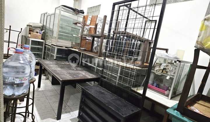 Disewakan Ruko 3 lantai di Jalan utama Majapahit Semarang 2