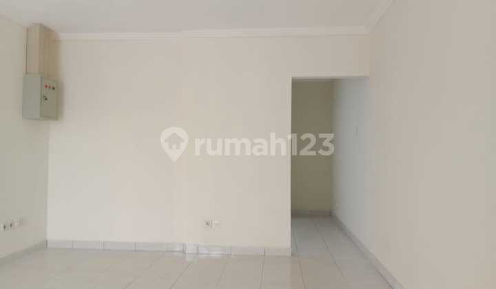 For Rent 2-Storey Shop House on Soekarno Hatta Arterial Road Semarang 2