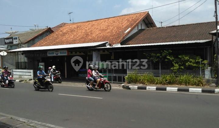 For Sale: House and commercial space in Salatiga