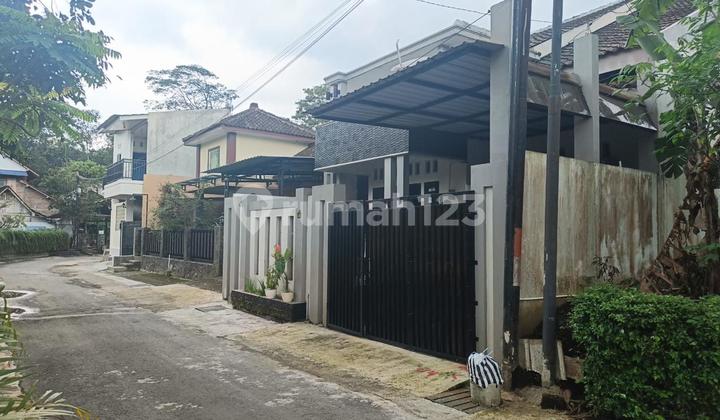 Dijual Rumah 2 Lantai Bagus di Salatiga Dijual Rumah 2 Lantai Bagus di Salatiga