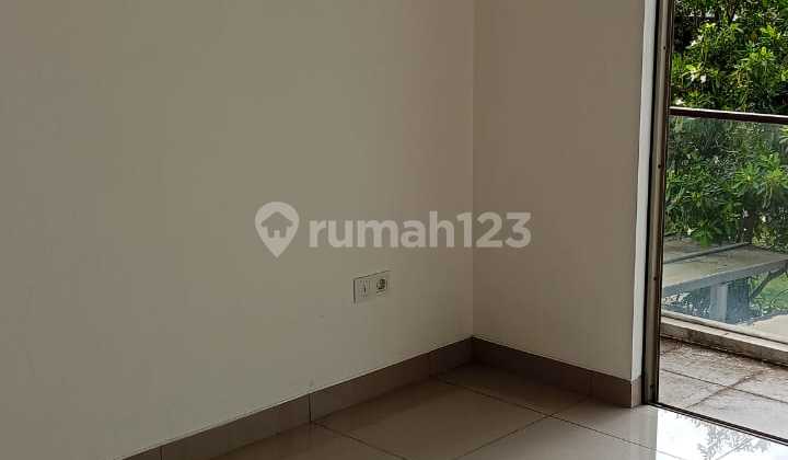 Disewa Rumah Hoek 6X10 Kosongan Cluster San Antonio 2+1Kt 2