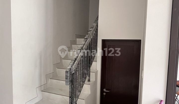 Disewa Rumah Baru Semifurnish 3+1 KT Kuningan Village Pik 2 2