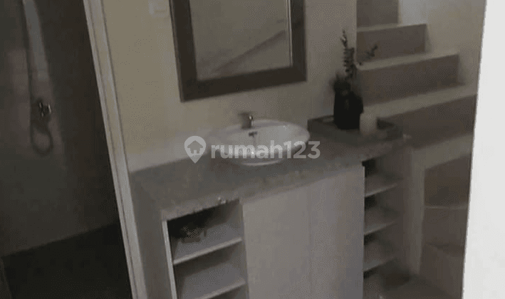 Rumah 2 lantai 400 jutaan 4