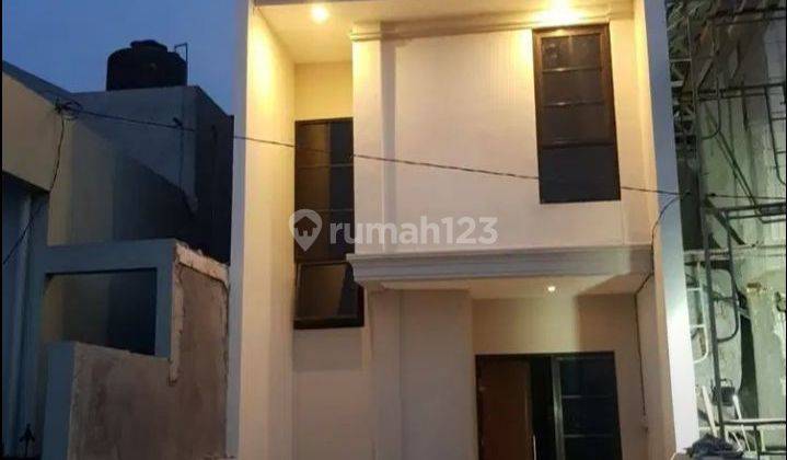 Di jual cepat, rumah baru 2 lantai, di jamin paling murah di daerah rungkut 1