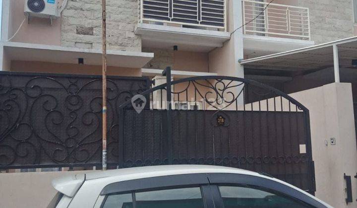 Rumah baru 2 lantai, selangkah ke jalan raya merr rungkut 1