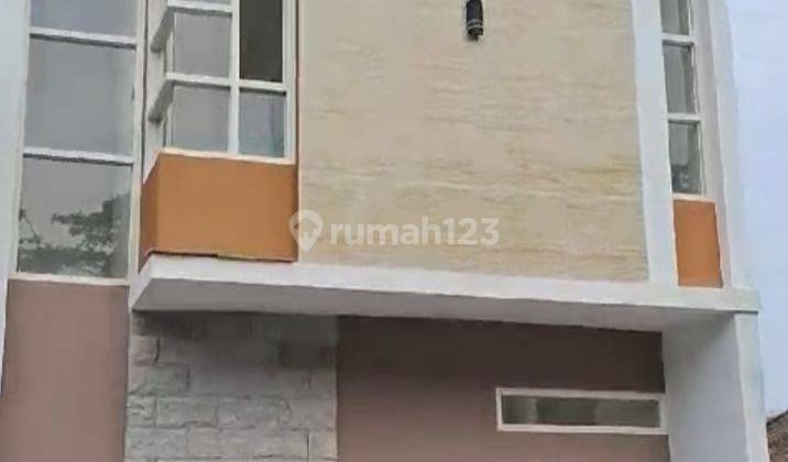 Rumah baru 2 lantai medokan ayu rungkut surabaya timur 1