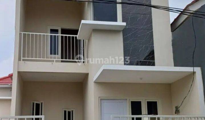 Rumah baru 2 lantai di Medokan ayu rungkut 1