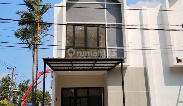 Rumah baru 2 lantai depan kampus UPN rungkut 2