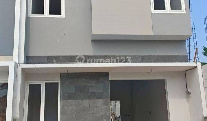 Rumah Baru 2 Lantai Di Komplek Perumahan 2