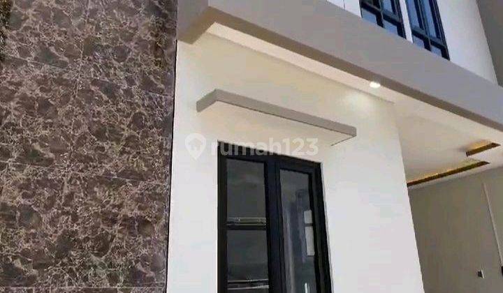 Rumah Cantik Surabaya Utara, 500 Jutaan 2 Lantai 2