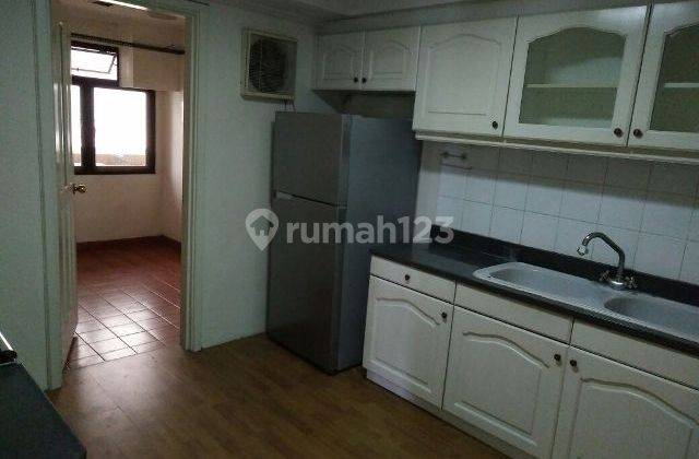 Apt Kusuma Chandra Furnished 3 Bedroomss 2