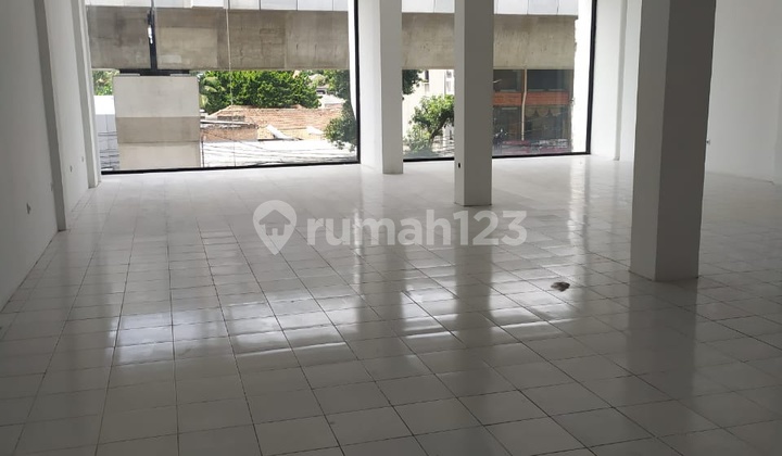 Ruko Fatmawati Raya, 2 Gandeng 3 Lantai, Parkiran Luas