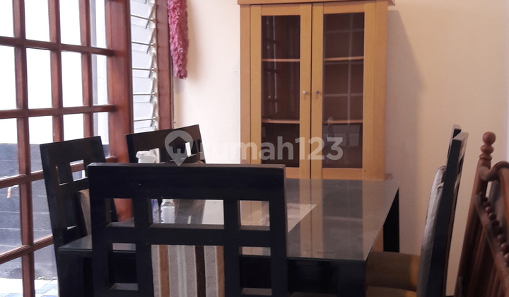 Pondok Indah, Jl. Alam Segar, 1.5 Floors 2